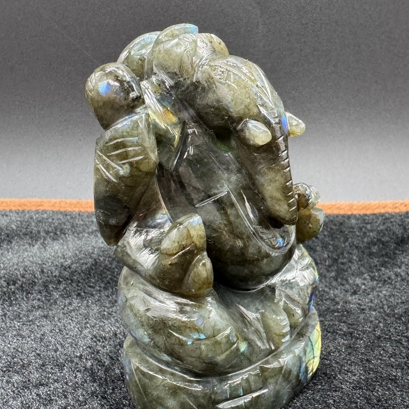 光と知恵】ラブラドライトのガネーシャ | エストレーラストーン