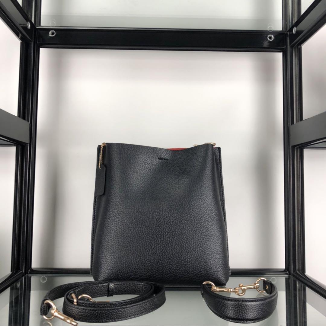 美品 COACH 91136 デニム モリーバケット ハンド ショルダーバッグ 美品 COACH 91136 デニム モリーバケット ハンド ショルダー