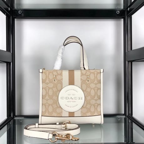 coachダークブラウン トートバッグ レザータッセル付き26461a4可 coachダークブラウン トートバッグ レザータッセル付き26461a4可