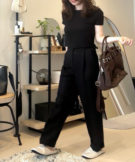 ワンタックストレートパンツ