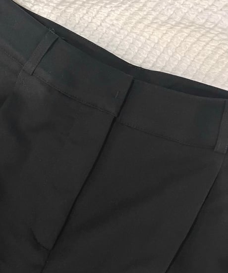ワンタックストレートパンツ