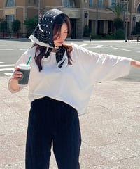 ボートネックスムースブラウス