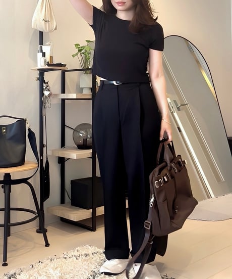 ワンタックストレートパンツ