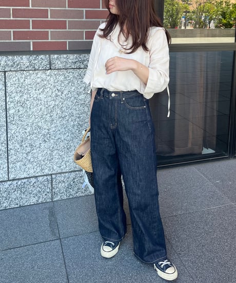 リアクティブワイドストレートデニム