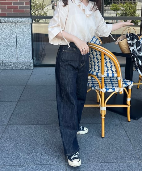 リアクティブワイドストレートデニム
