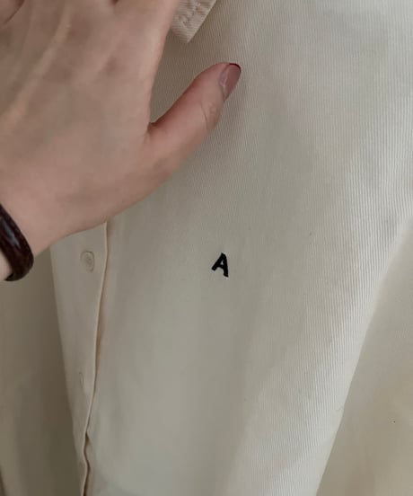 イニシャルロゴコットンシャツ