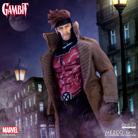 CATEGORY MEZCO TOYS | TRISKELE