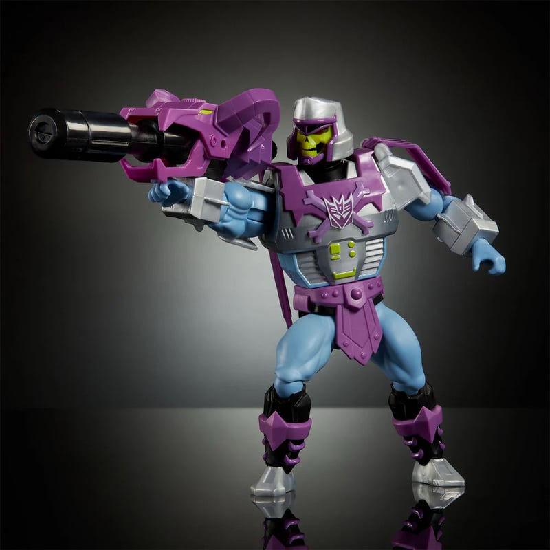 MOTU Masters of the Universe x Transformers Meg