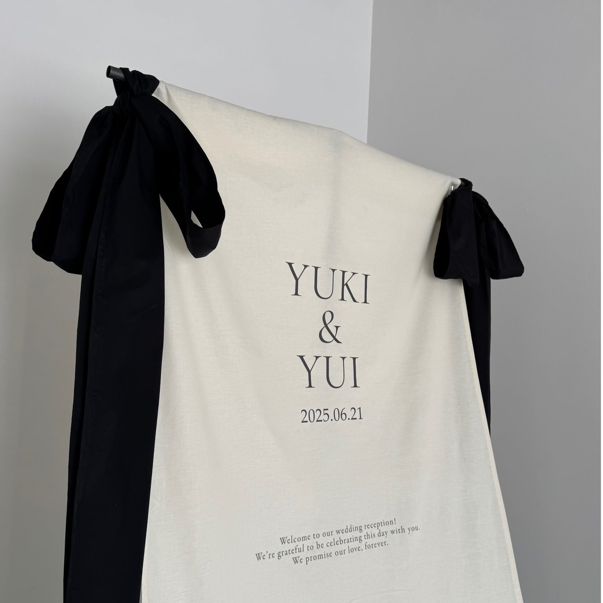 リボン付きタペストリー（W95cm×H200cm） | BNU WEDDING.