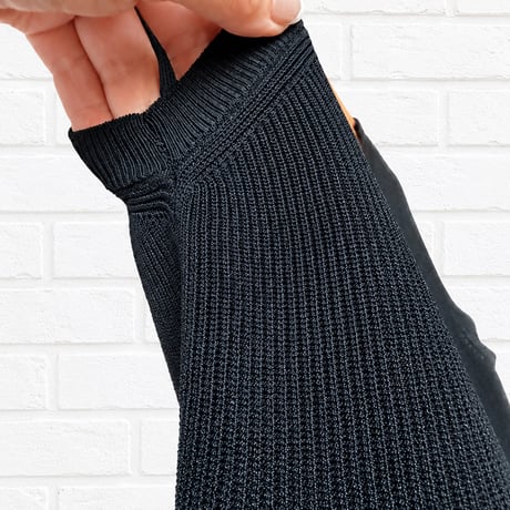 最終入荷！Vネックボタンベスト