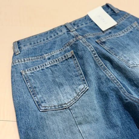 残りわずか　ワイドラインデニム