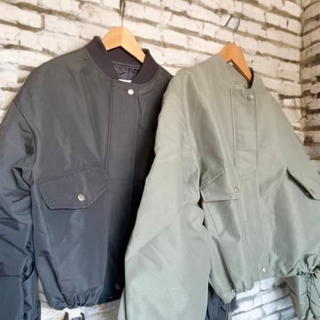 完売しました　ダブルジップパディングブルゾン