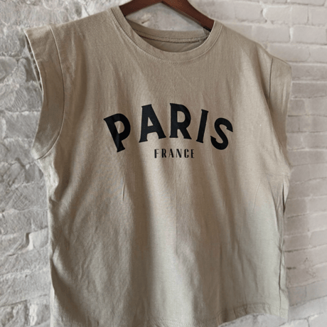 再入荷　レタリングPARIS　フレンチスリーブTシャツ