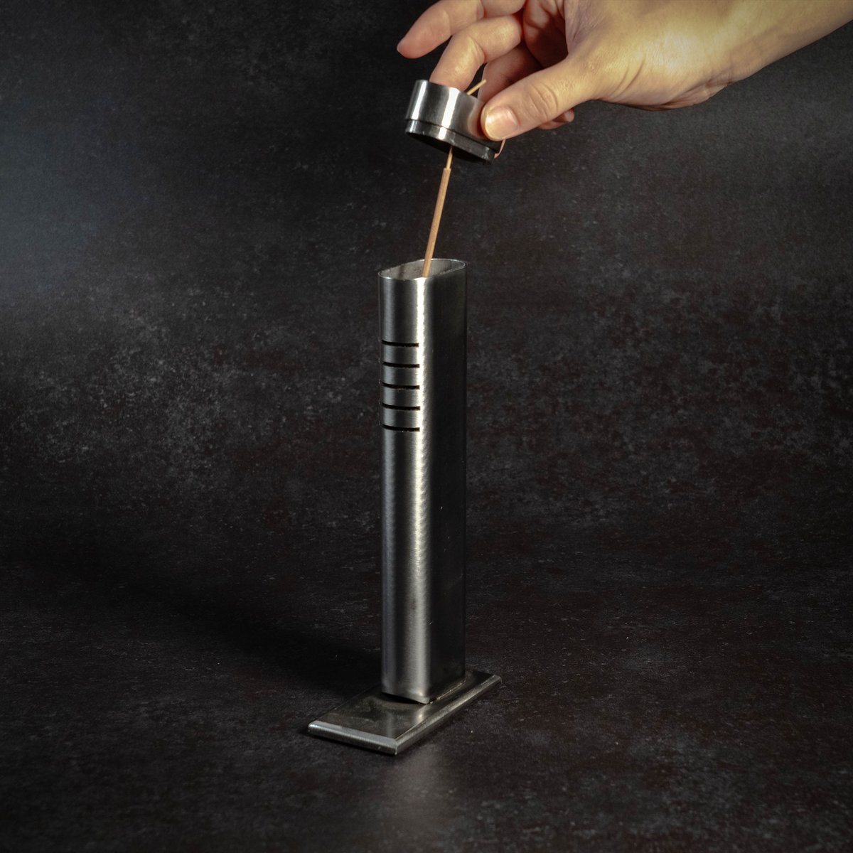 30個限定｜UNKAI｜廃材から生まれた香炉－Matte Black | GOD FIELD