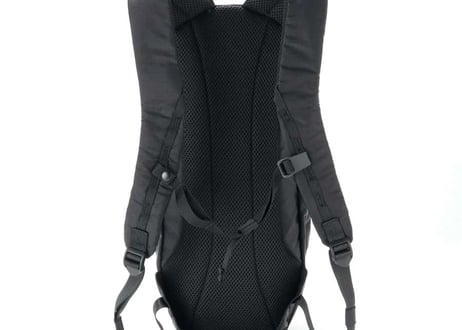 ライトスリムバックパック　9L　V2