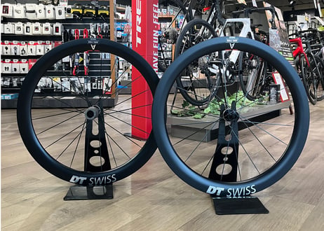 DT SWISS ARC1100 DICUT 55 DB 前後セット