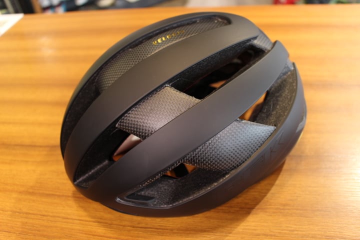 SALE】トレック Velocis Mipsロードヘルメット(グローバル SALE】トレック Velocis Mipsロードヘルメット(グローバル