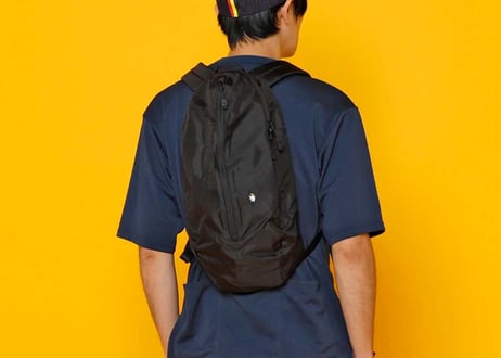 ライトスリムバックパック　9L　V2