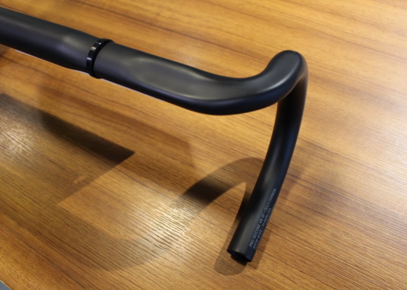 現物限り 】ボントレガー Pro IsoCore VR-SF ロード ハンドルバー | TR