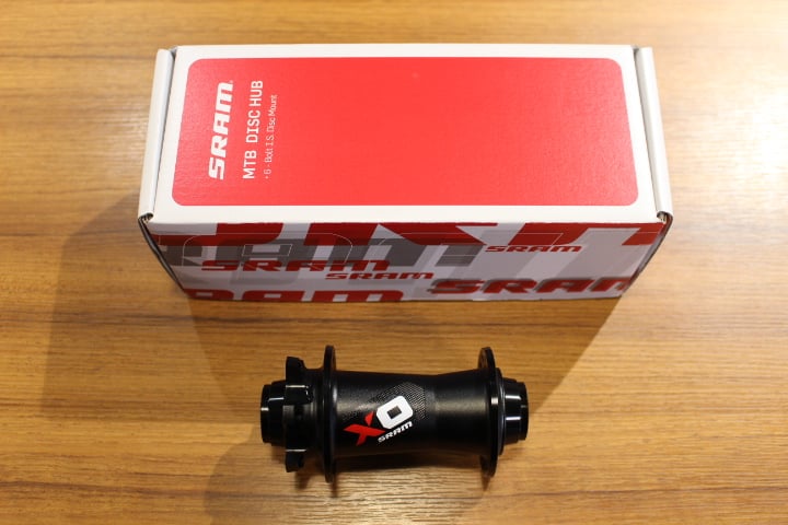 SRAM X0 ハブ 32穴 ブラック SRAM(スラム) HUB X0 DISC フロントハブ 20×110B 32H BLK/RD