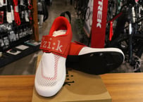 FIZIK(シューズ) TRANSIRO HYDRA 42 WH/REDトライアスロン向けシューズ