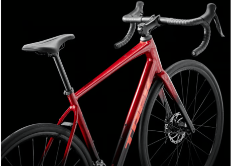 【店舗問い合わせ】TREK(トレック) Domane(ドマーネ) AL 2 Crimson to Dark Carmine Fade 58サイズ