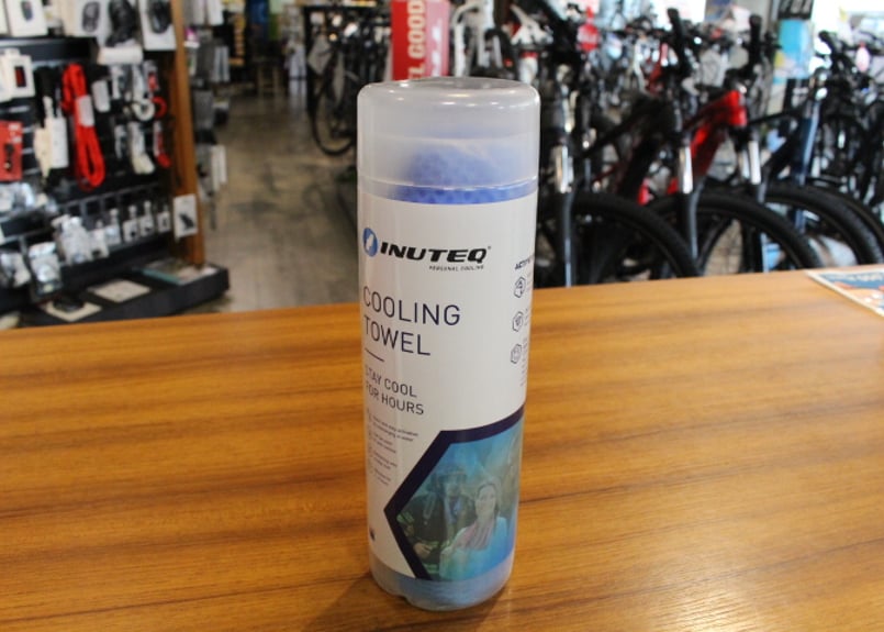 BIORACER フルジップインタークーラーベスト Mサイズ BIORACER