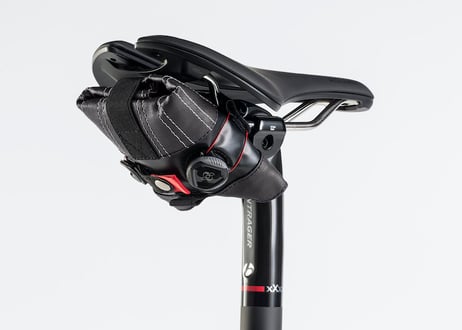 【電動空気入れ収納可能】Bontrager Spring Roll Seat Pack