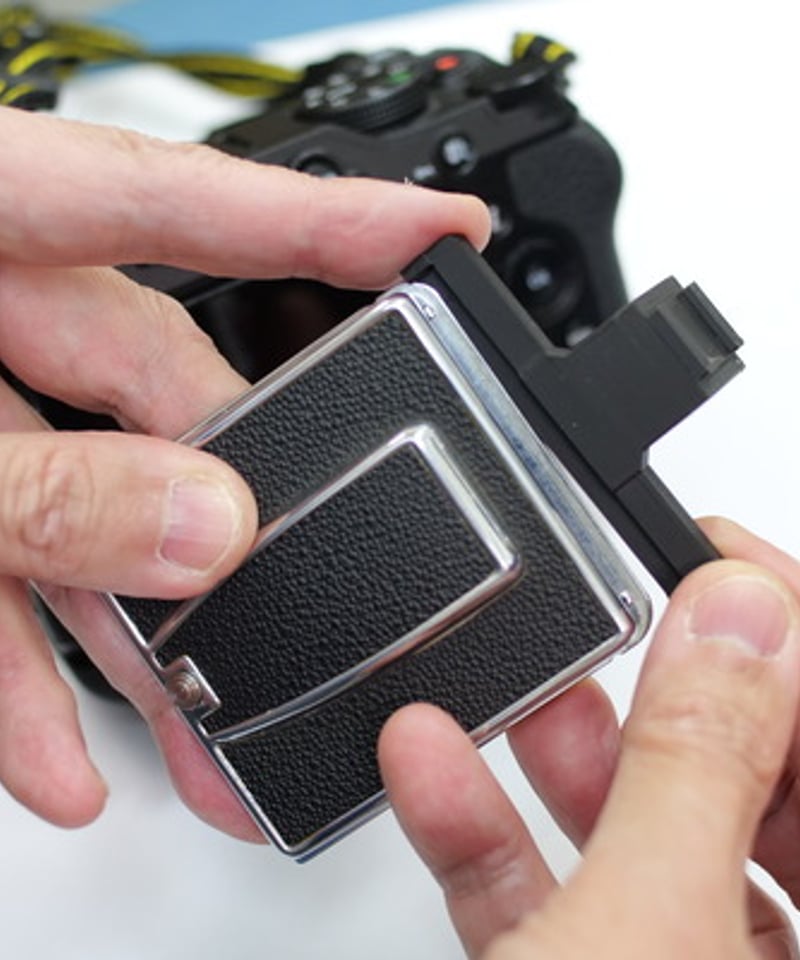 大判フードファインダー Nikon Z30用 ハッセル・ファインダーフードブラケット | muk 3D