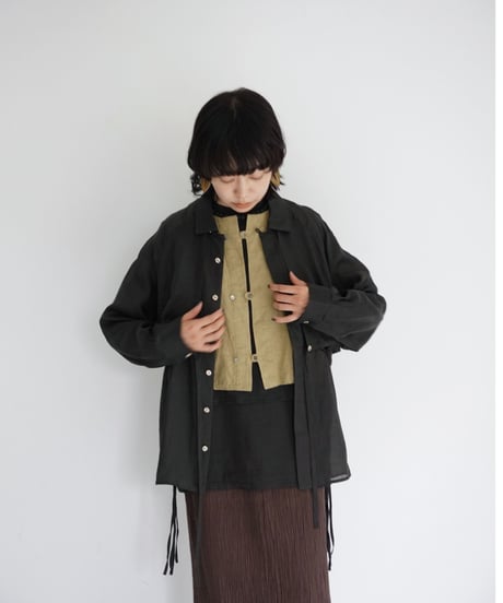 SOMEYA+METHO+puraa / handle button short vest (botanical khaki)