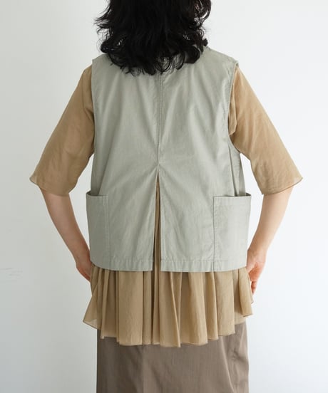 JöICEADDED / Leaves Embroidered Vest (2 COLORS)