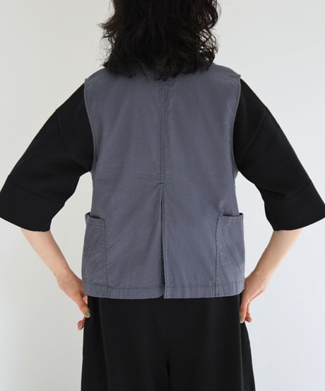 JöICEADDED / Leaves Embroidered Vest (2 COLORS)