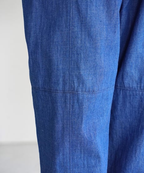 AS YET UNNAMED. / The Barrel Work Trousers (Light Indigo Denim)