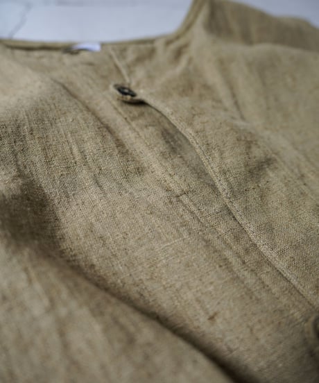 SOMEYA+METHO+puraa / handle button short vest (botanical khaki)