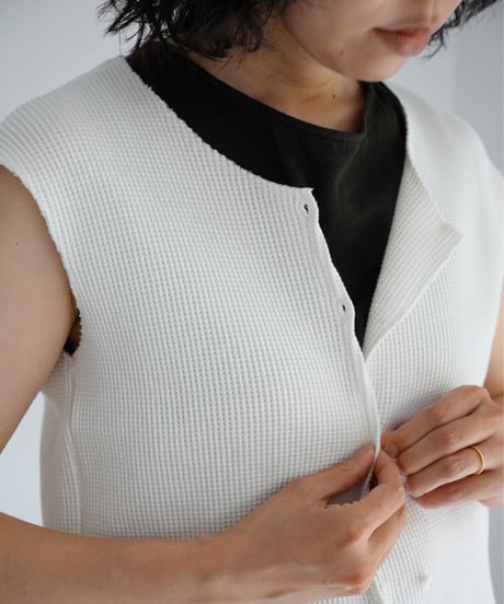 METHO / waffle through fit vest (2 COLORS)