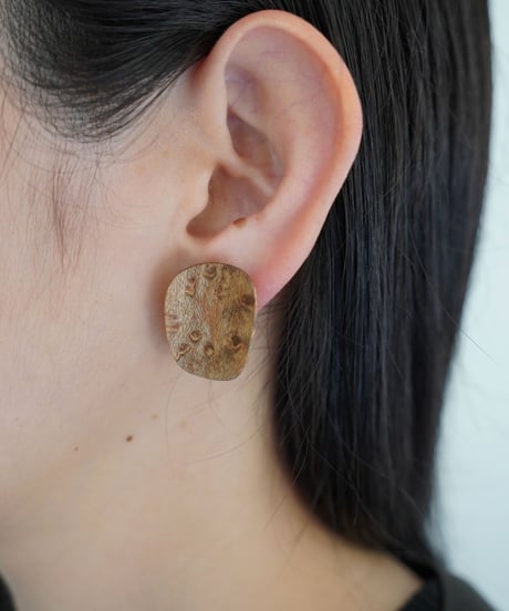 Oval Objs / mini oval earring