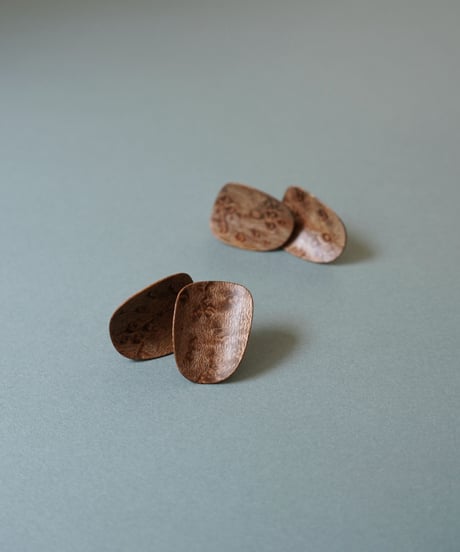 Oval Objs / mini oval earring