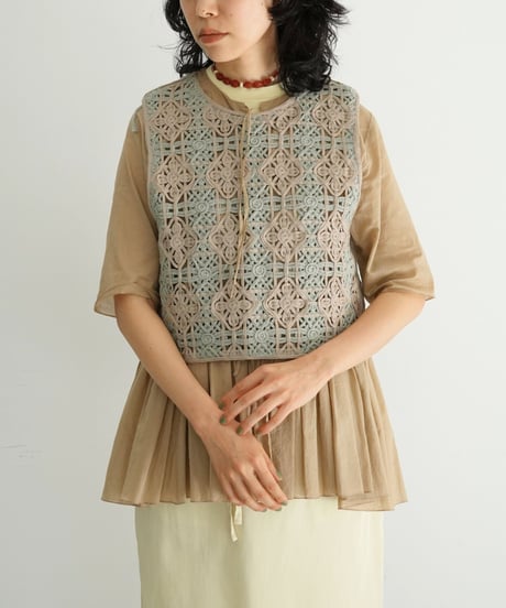 JöICEADDED / Embroidered Vest (2 COLORS)