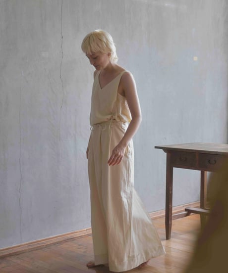 AS YET UNNAMED. - 'the essential line' / 3 Tucks Wide Pants (4 COLORS)