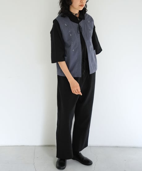 JöICEADDED / Leaves Embroidered Vest (2 COLORS)