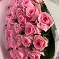 ピンクのバラ40本の花束