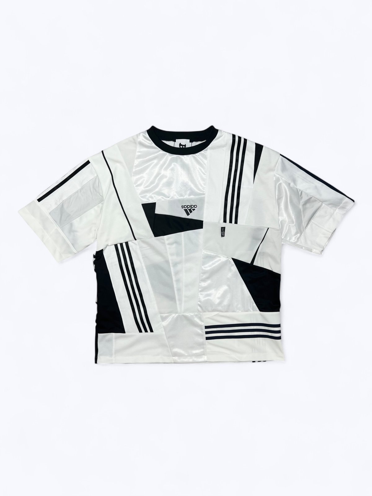 クレイジーパッチワークの再構築オーバーサイズTシャツ -white02