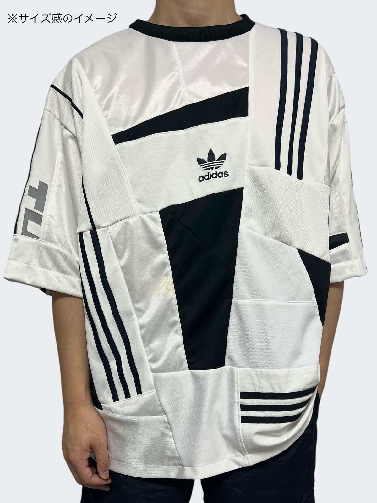 クレイジーパッチワークの再構築オーバーサイズTシャツ -white01