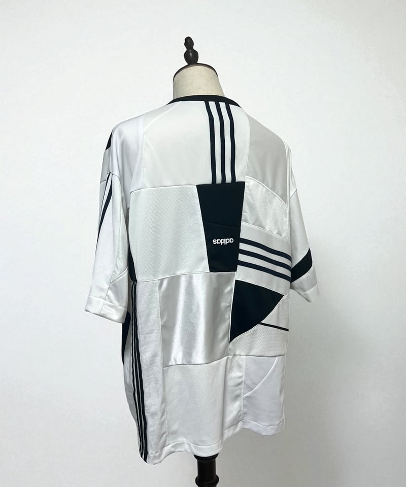 クレイジーパッチワークの再構築オーバーサイズTシャツ -white02- | NELI