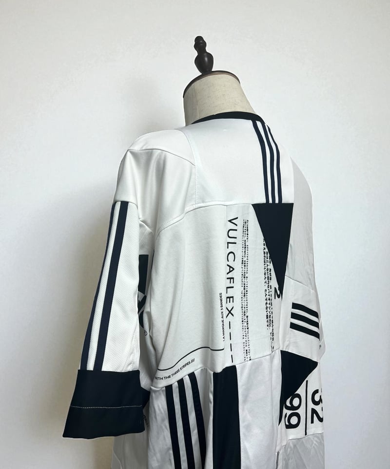 クレイジーパッチワークの再構築オーバーサイズTシャツ -white01