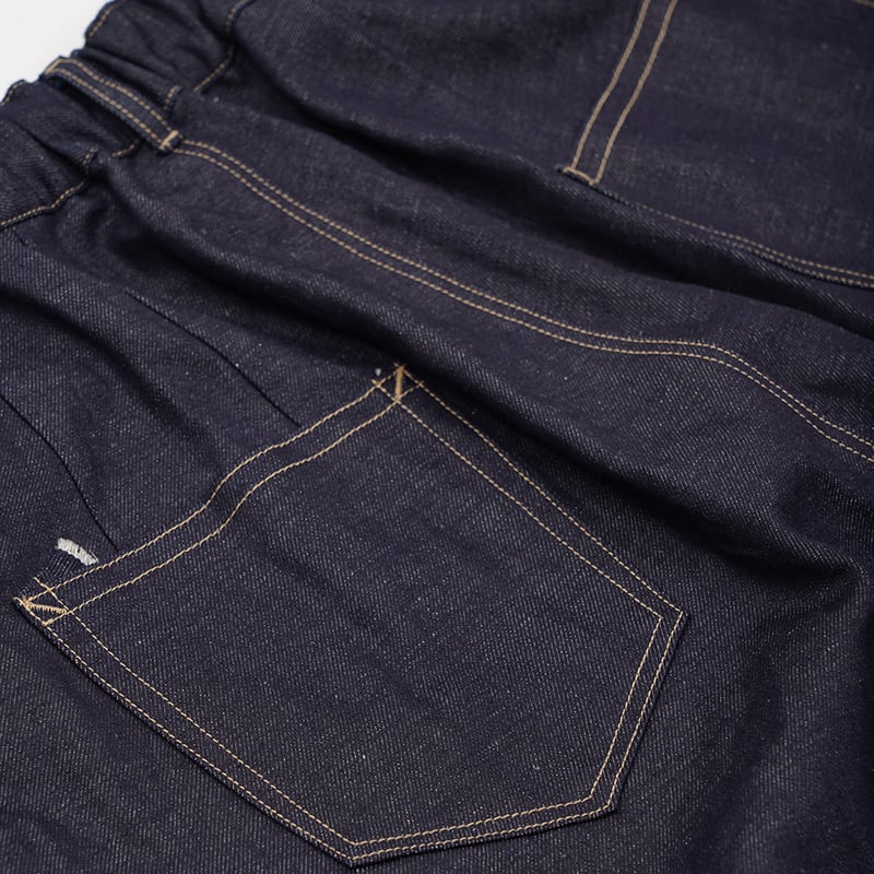 WANTHEM｜LOOSE SHIFT PLEATED JEANS - NAVY | WANT