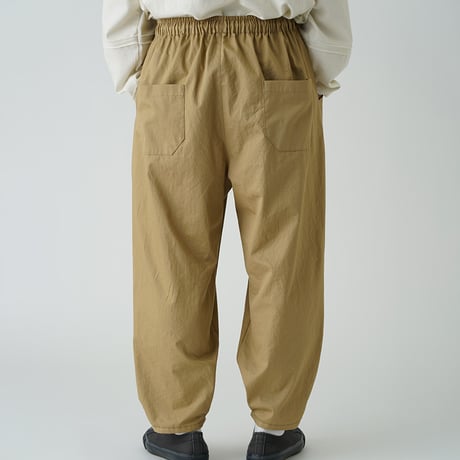 WANTHEM｜LOOSE SHIFT PLEATED PANTS WASHER BEIGE