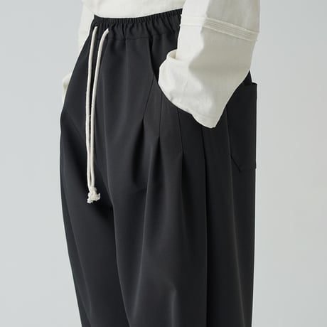 WANTHEM｜LOOSE SHIFT PLEATED PANT-BLACK