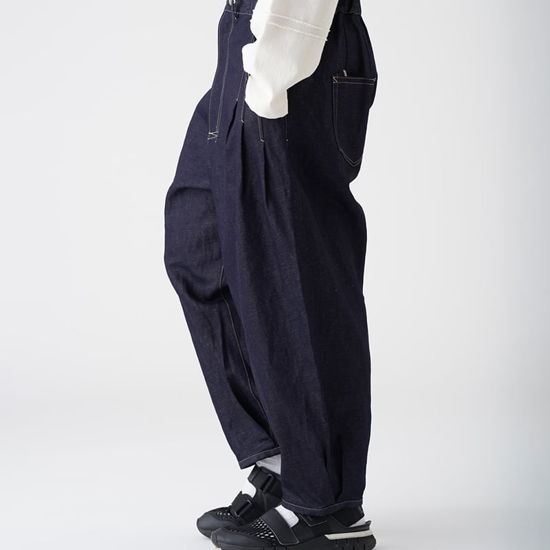 WANTHEM｜LOOSE SHIFT PLEATED JEANS - NAVY | WANT