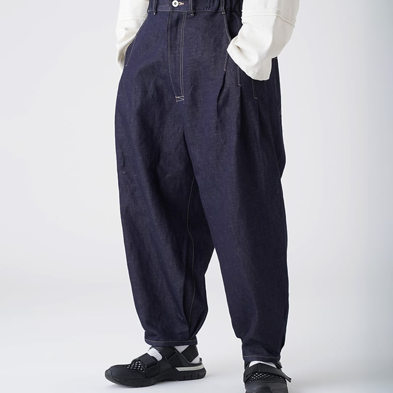 WANTHEM｜LOOSE SHIFT PLEATED JEANS - NAVY | WANT